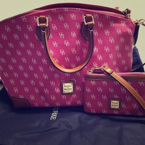 Dooney & Bourke 👜